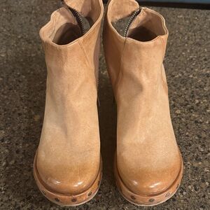 AS 98 Savino wedge  Ankle Boots. So cute! Size 39
Original price $279